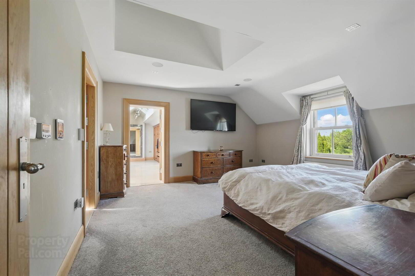 Stonebridge House, 118 Battlehill Road 18 of 36