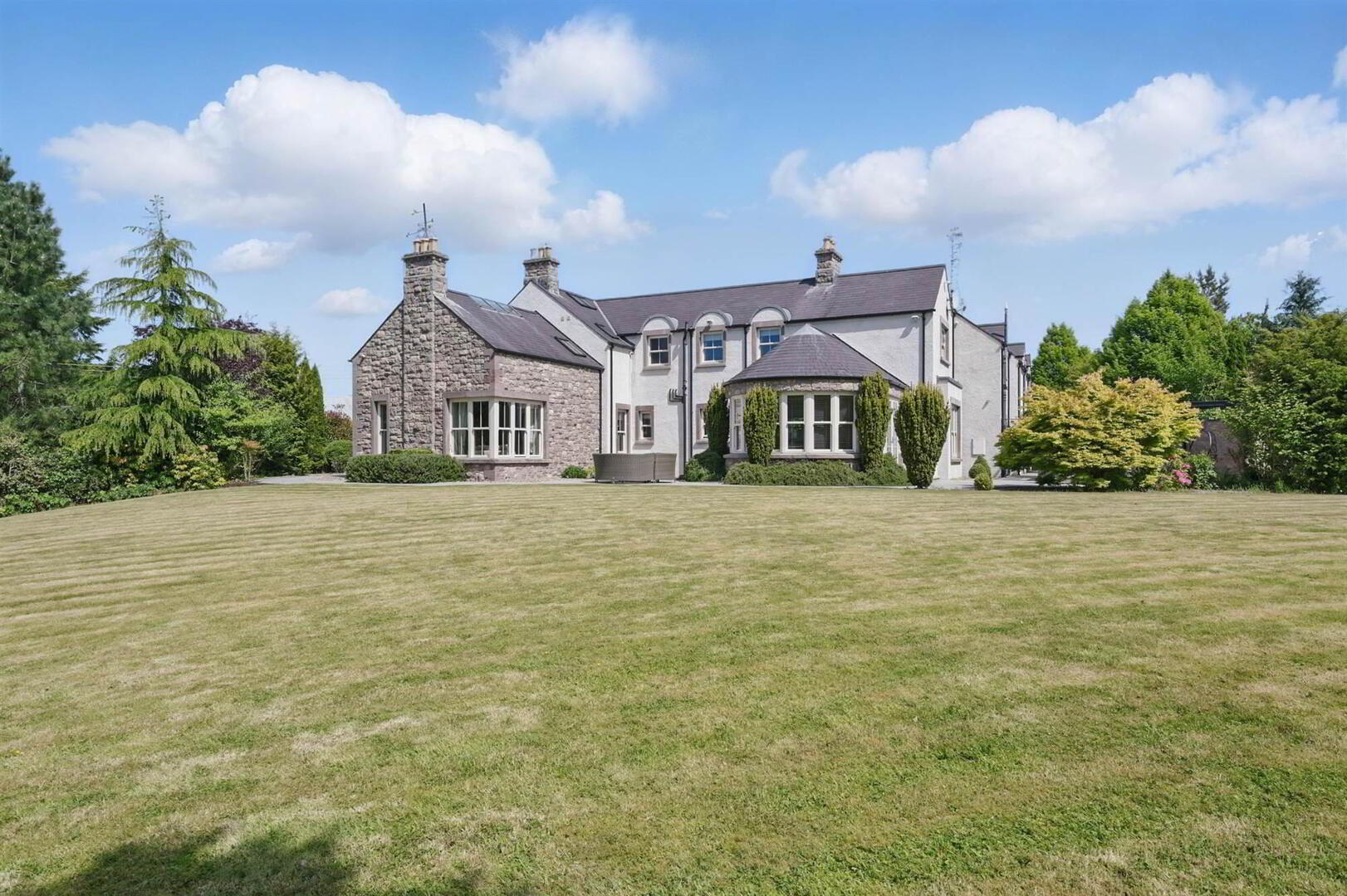 Stonebridge House, 118 Battlehill Road 31 of 36