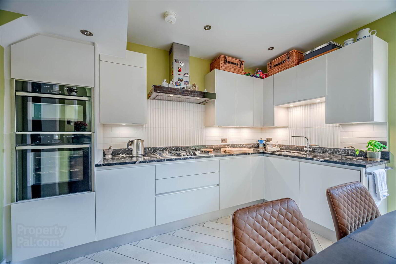 56 Sandown Road 11 of 25