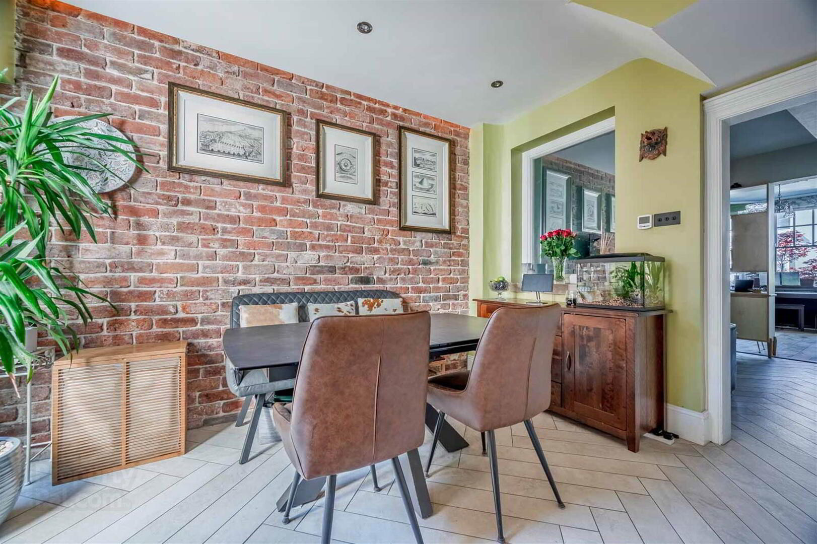 56 Sandown Road 13 of 25
