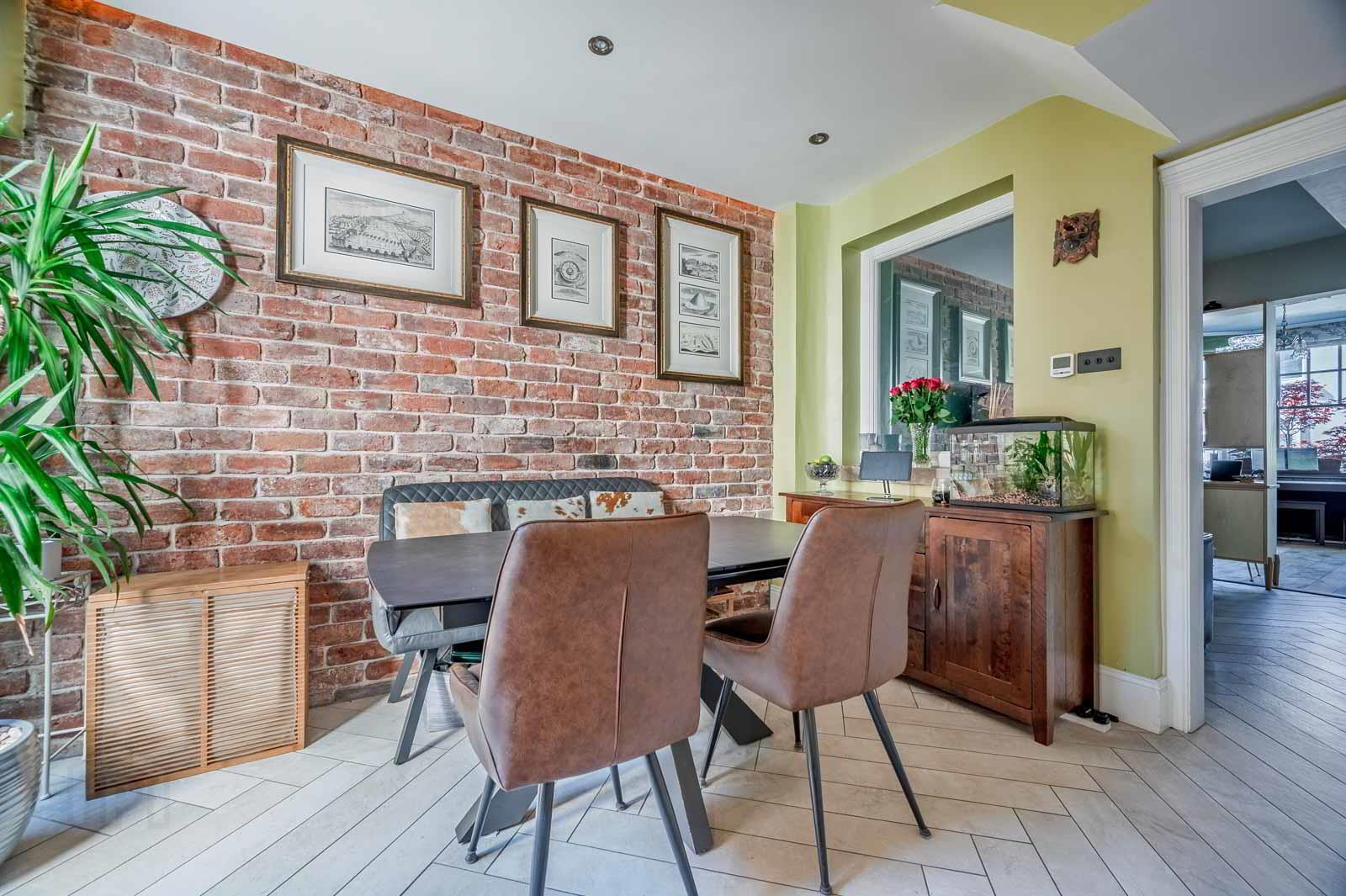 56 Sandown Road 13 of 27