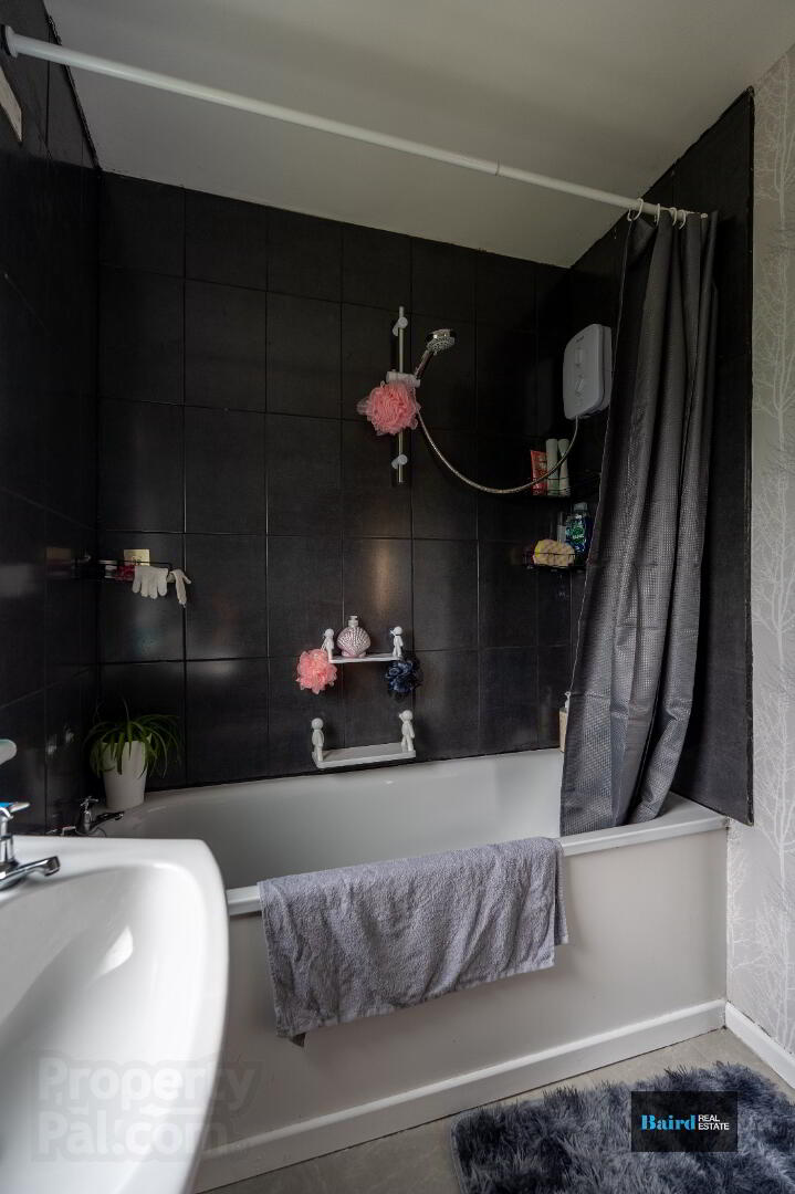 31 Whitelough Road 21 of 26