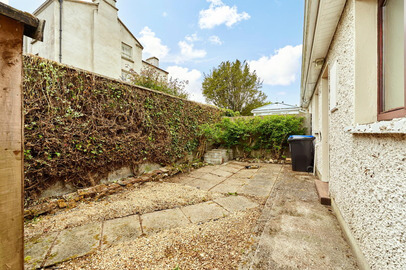 3 Priory Grove 16 of 17