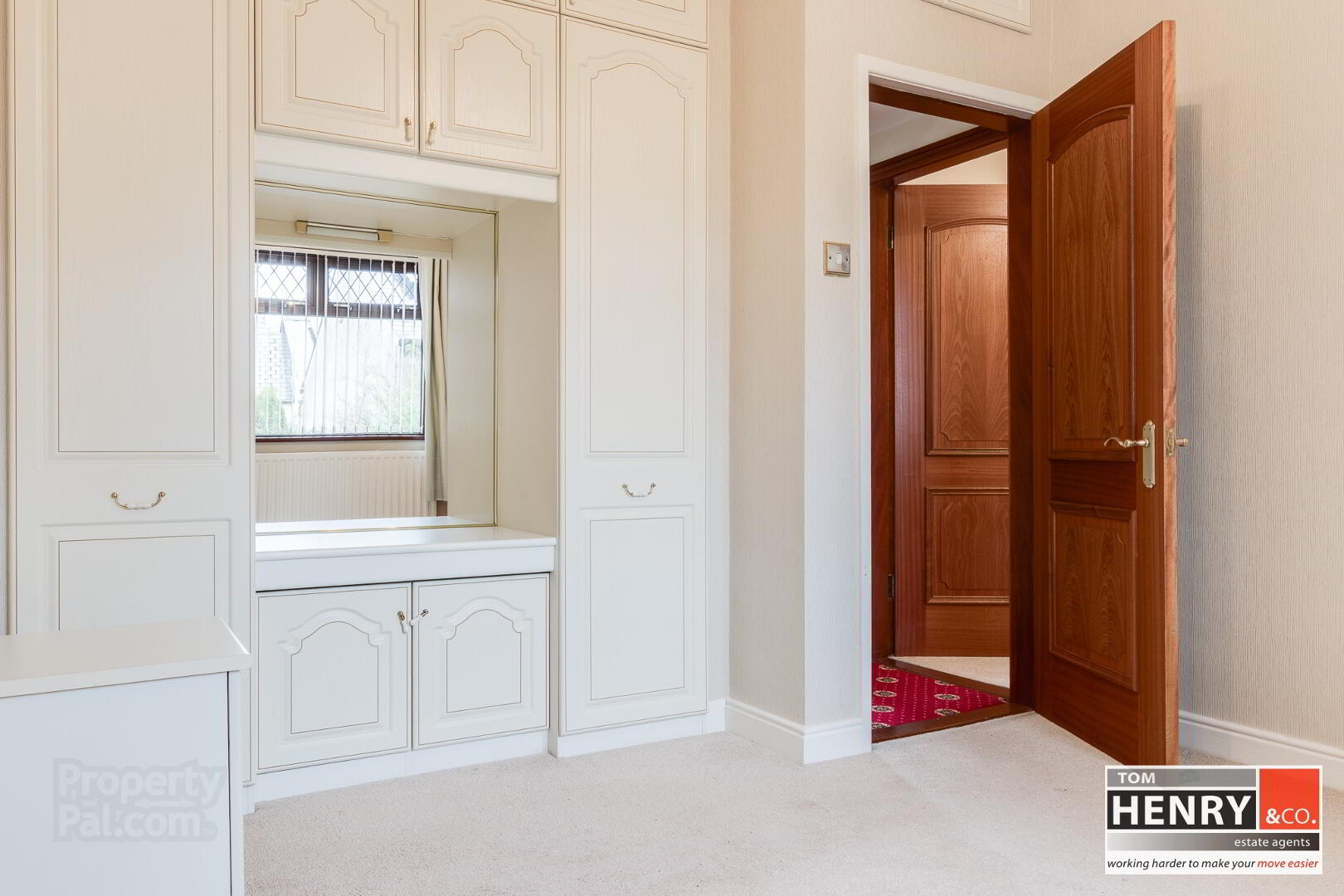 40 Charlemont Street 35 of 53