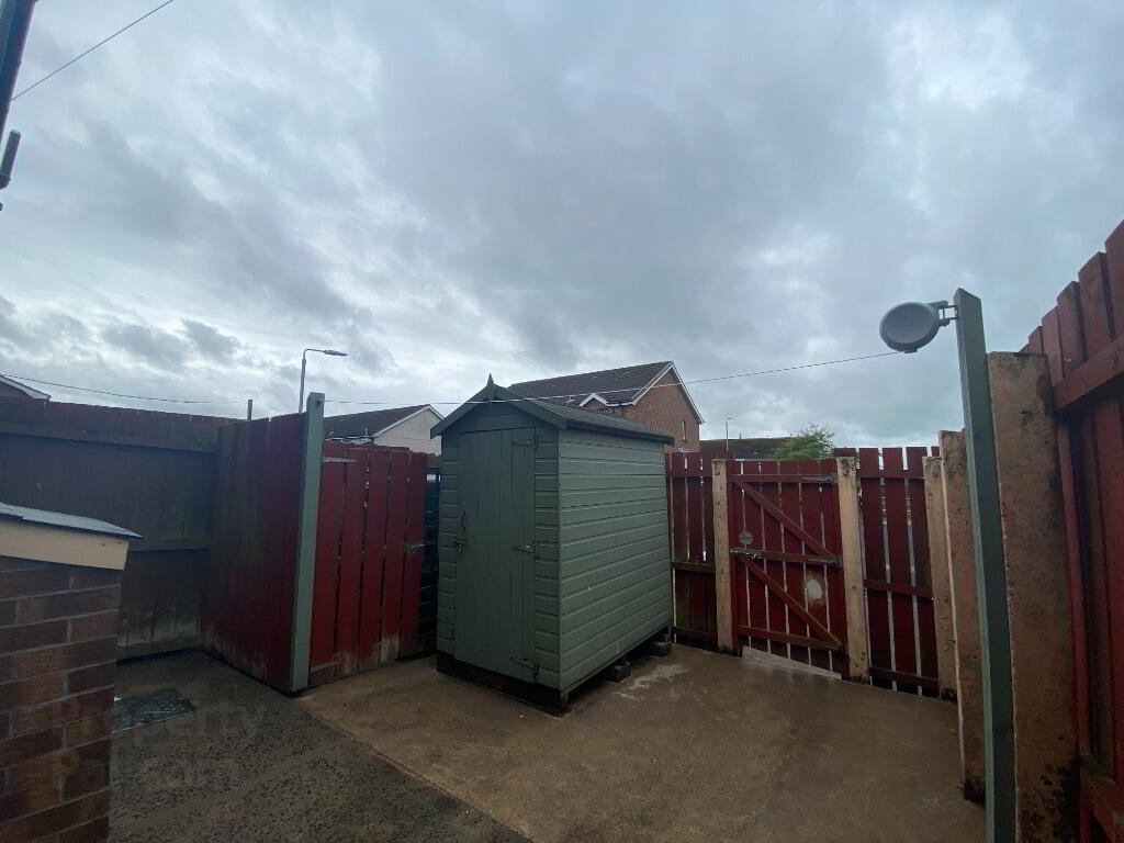 3 Warren Close 41 of 41