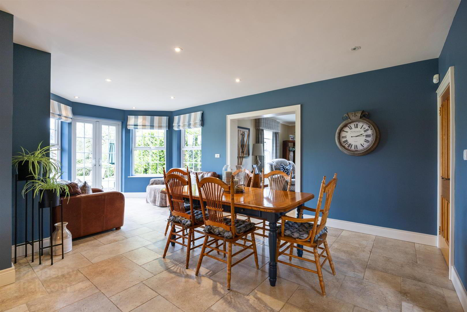 32 Grove Road 21 of 57