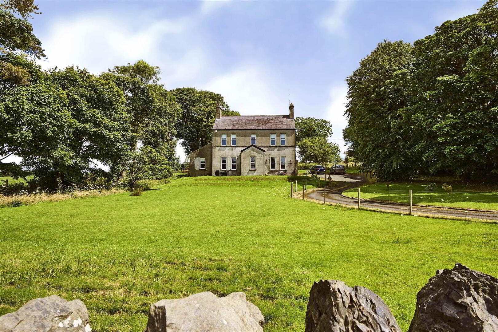 property description image