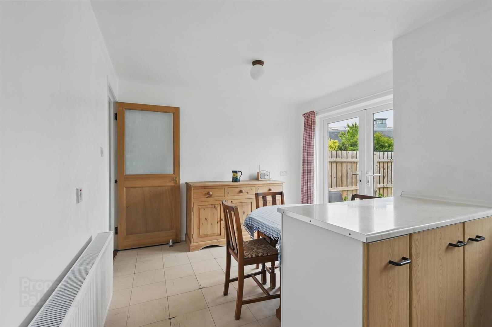 45 Findon Gardens 8 of 18
