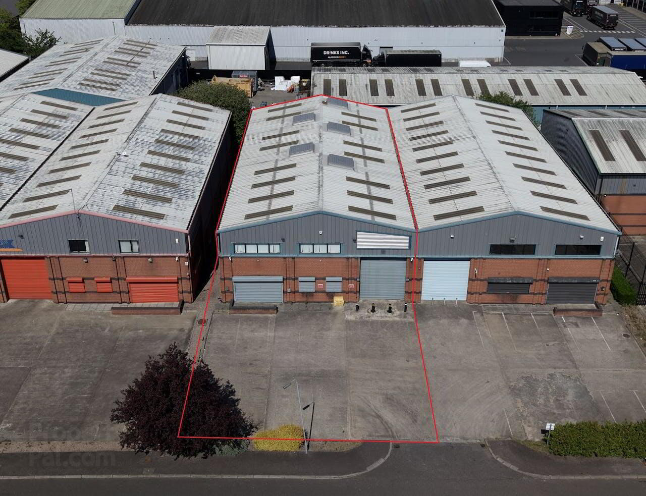 Unit 3, Falcon Way 1 of 7