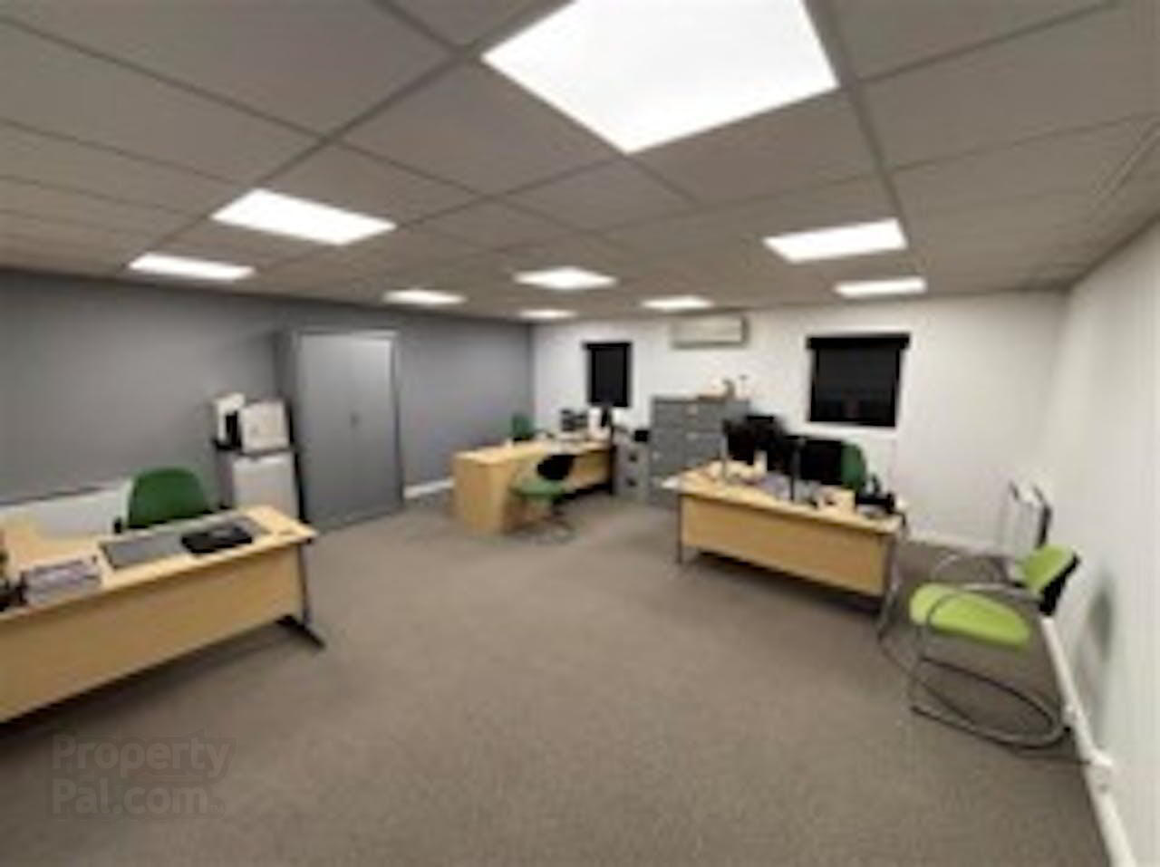 Unit B7 Harbour Court 4 of 5