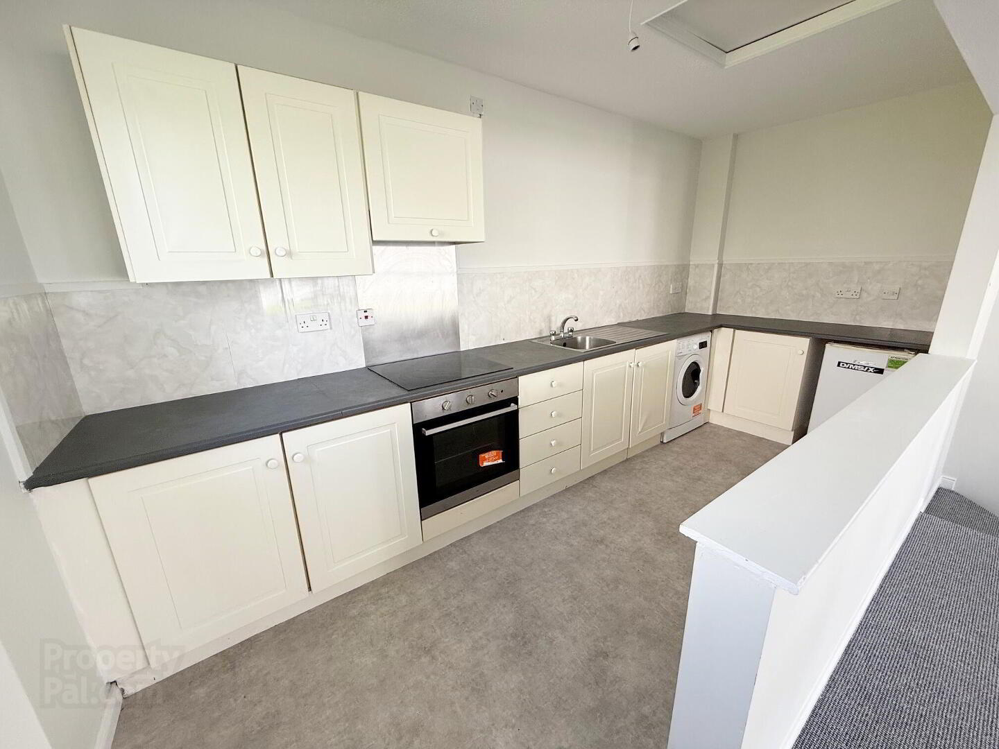 41 Captain Street Lower 19 of 21