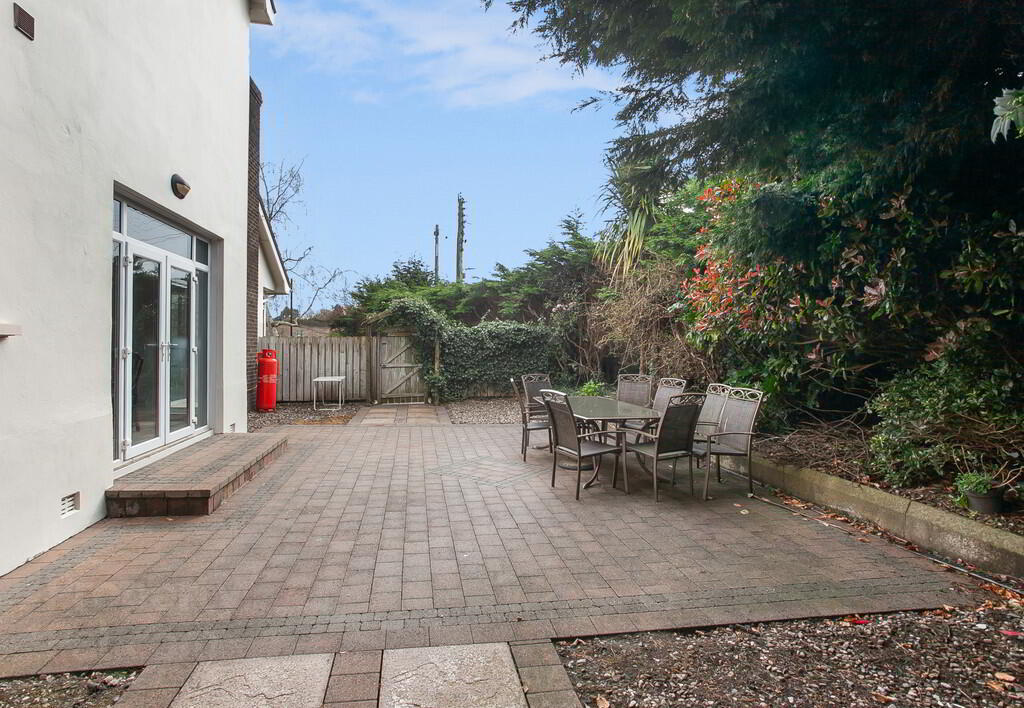 1 Fort Road 38 of 40