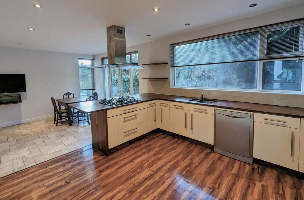 1 Fort Road 10 of 40