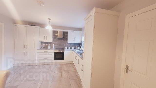 45 Mill Hill Lawns 8 of 29