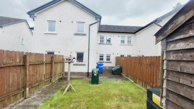 45 Mill Hill Lawns 22 of 29