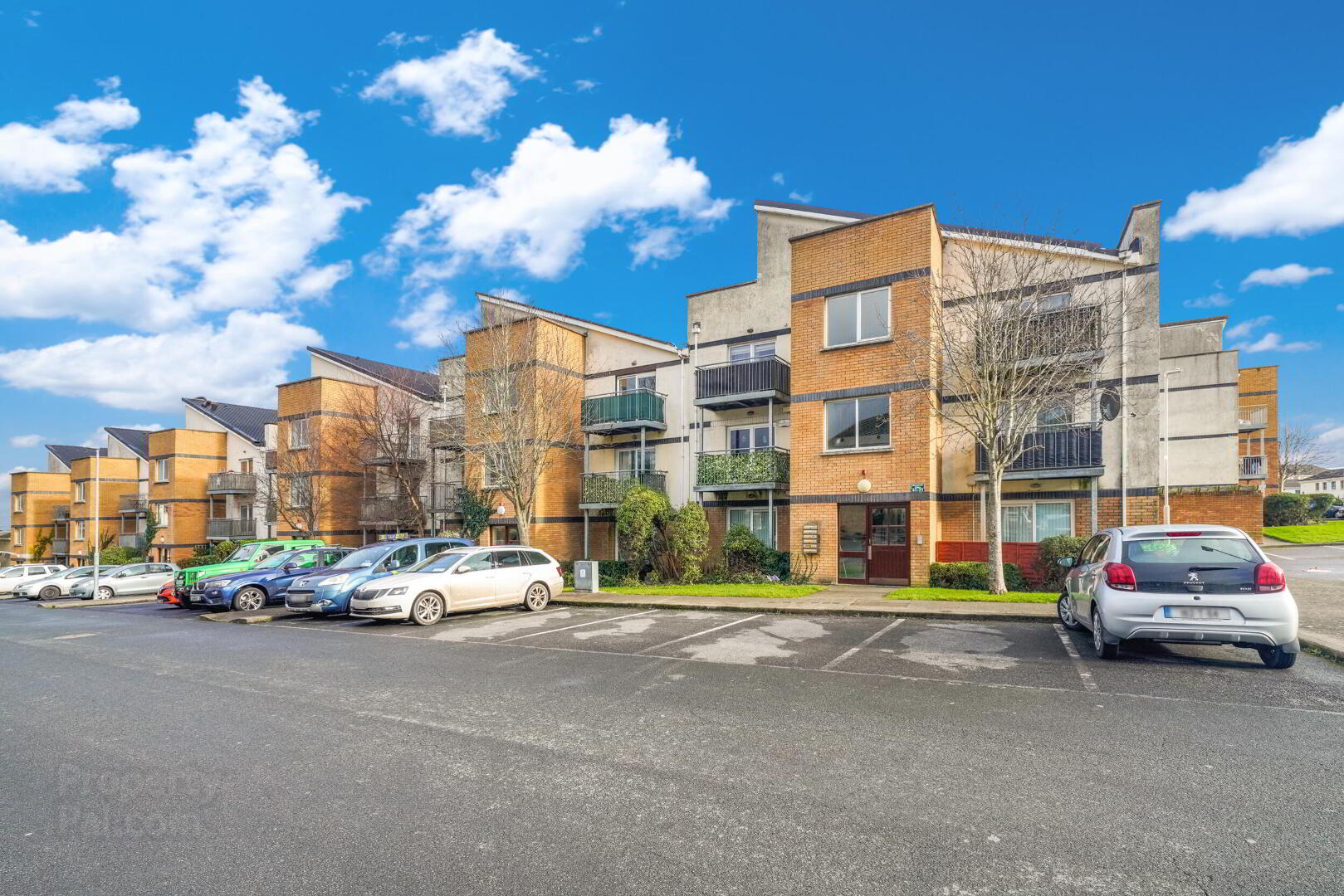 57 Deerpark Close 1 of 25