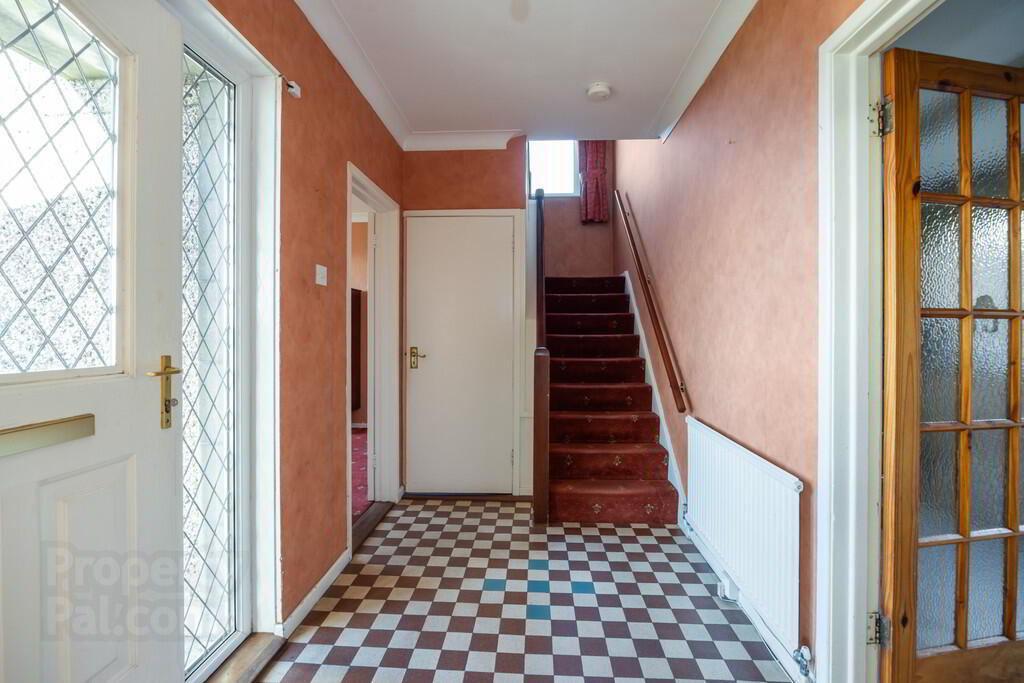 115 Lower Braniel Road 4 of 23