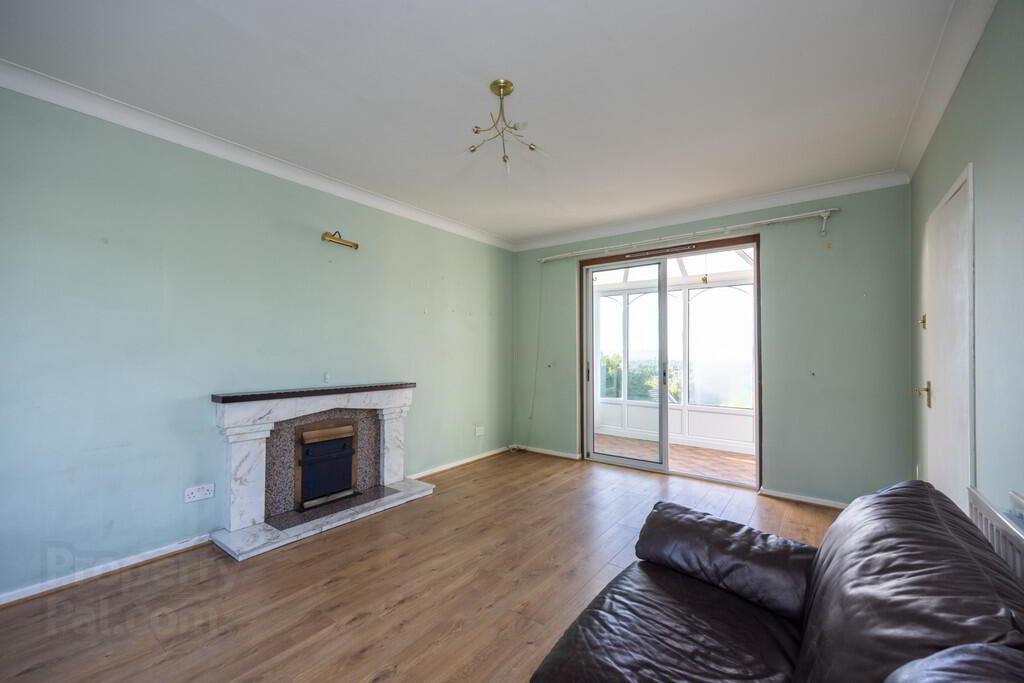 115 Lower Braniel Road 5 of 23