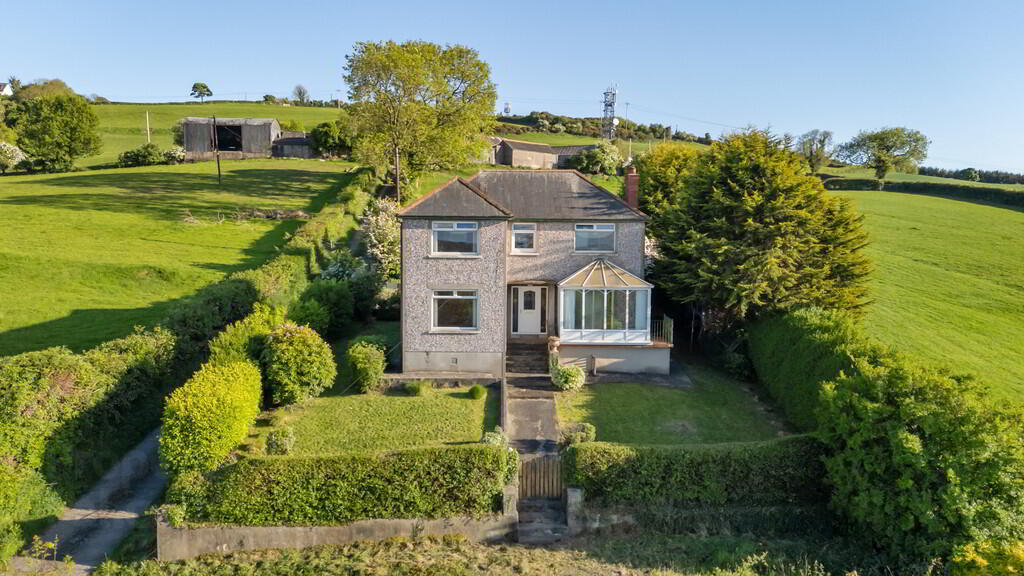 115 Lower Braniel Road 1 of 23