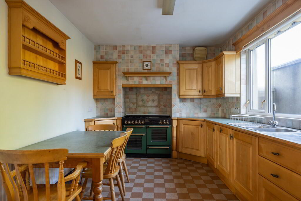115 Lower Braniel Road 9 of 23