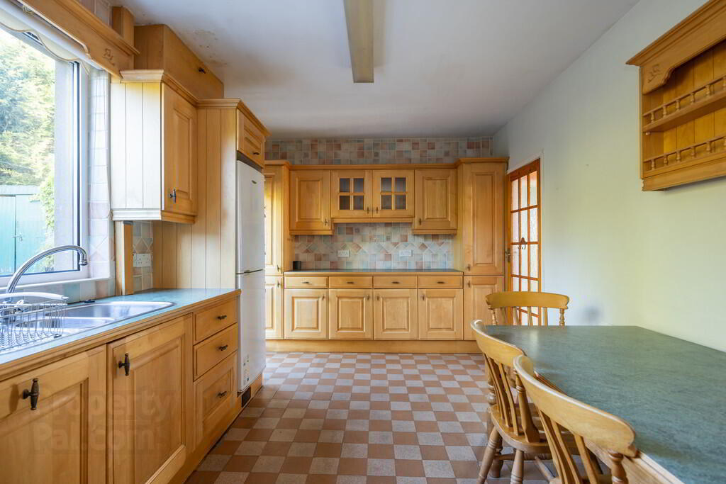 115 Lower Braniel Road 10 of 23