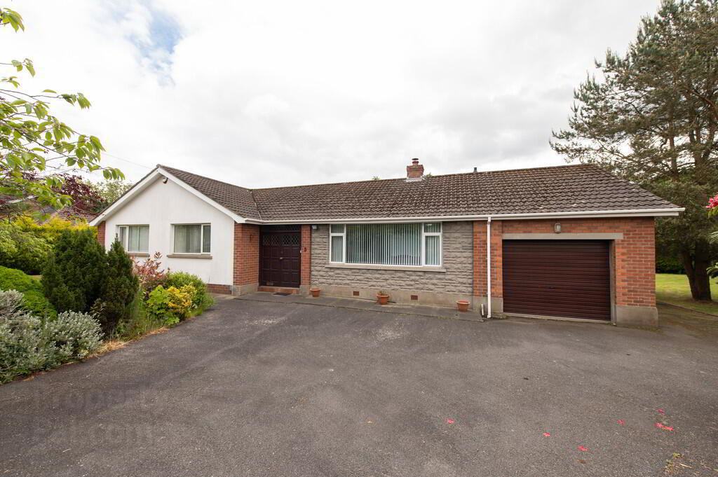 5 Lenamore Crescent 1 of 17