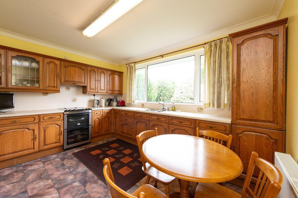 5 Lenamore Crescent 6 of 17