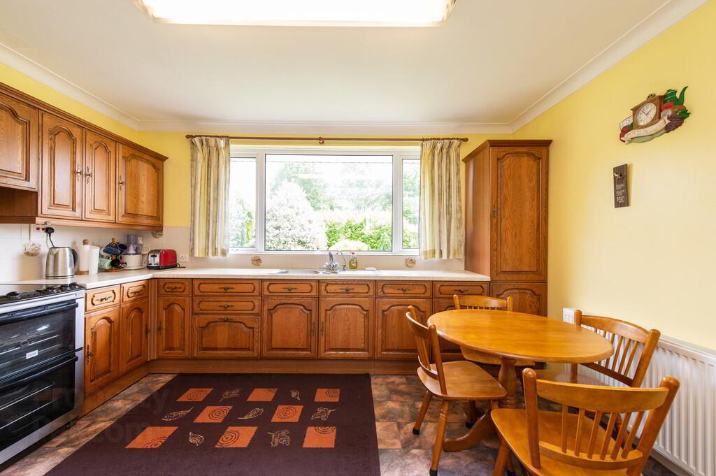 5 Lenamore Crescent 7 of 17