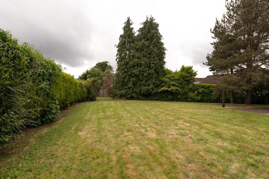 5 Lenamore Crescent 15 of 17