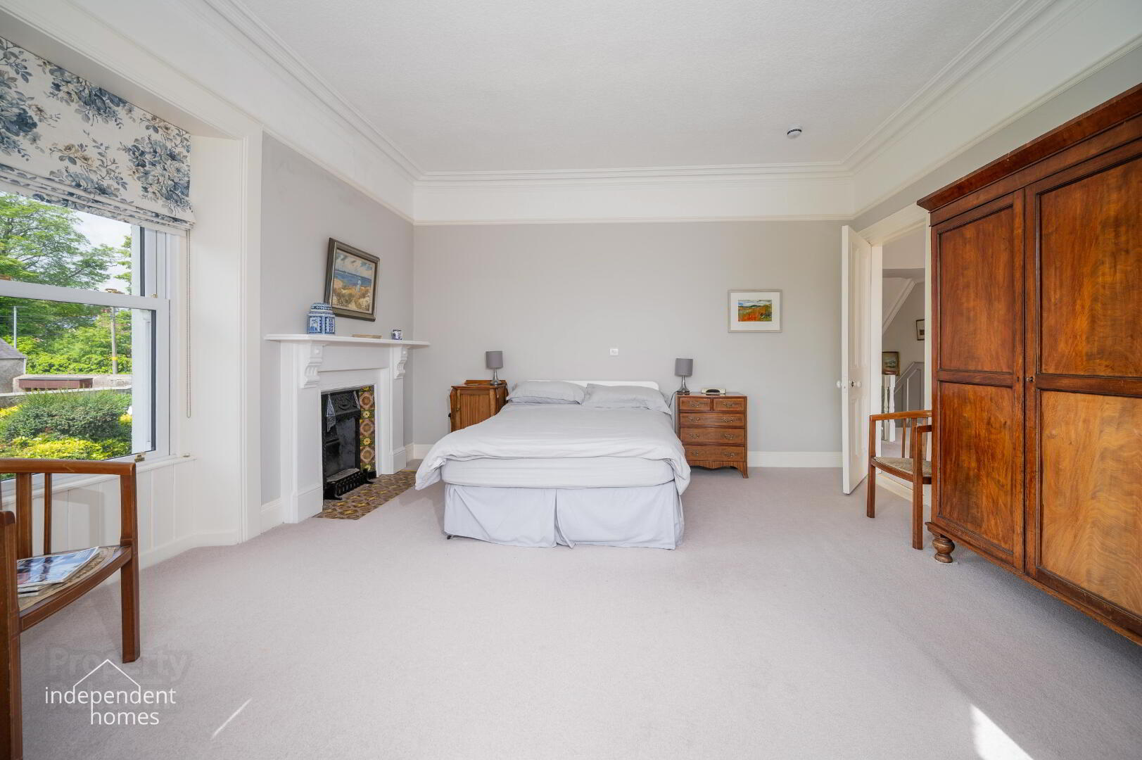 17 Tower Road 33 of 48