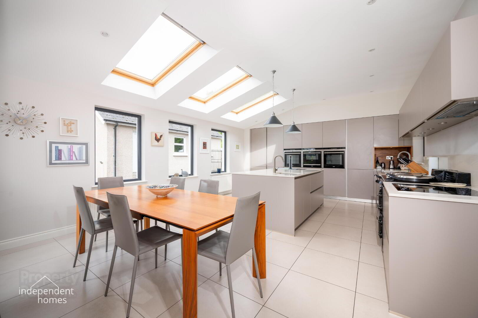 17 Tower Road 18 of 48