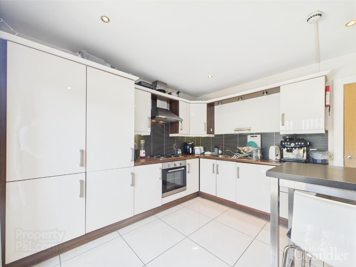 47 Northbrook Street 6 of 16