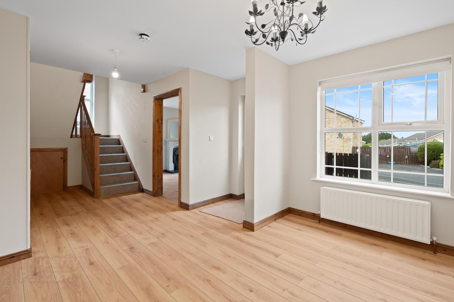 10 Danton Manor 6 of 30