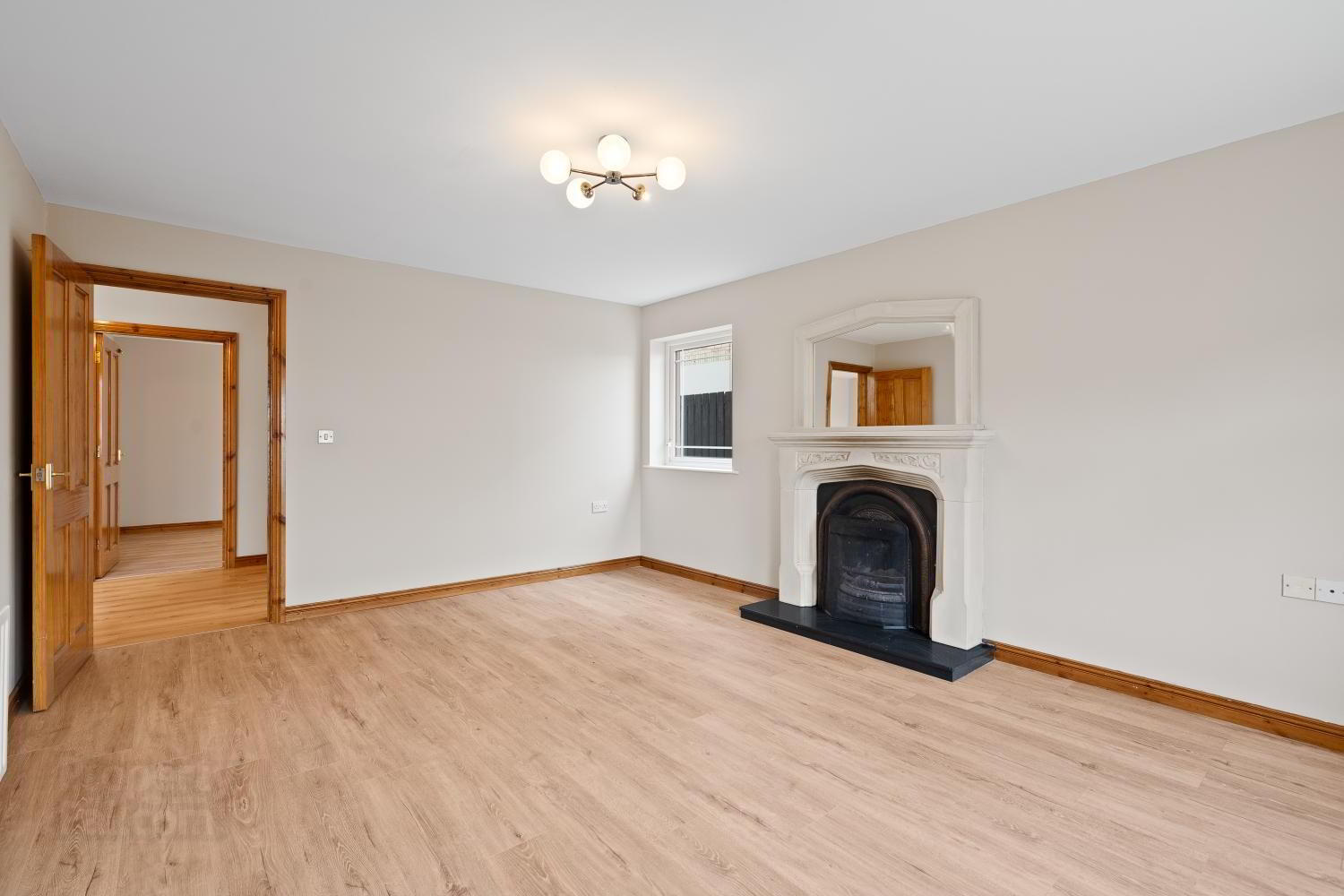 10 Danton Manor 11 of 30