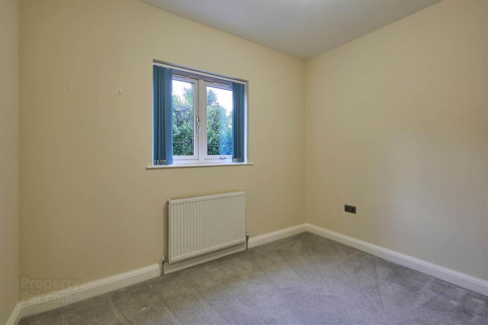 1b Kingsway Drive 8 of 12