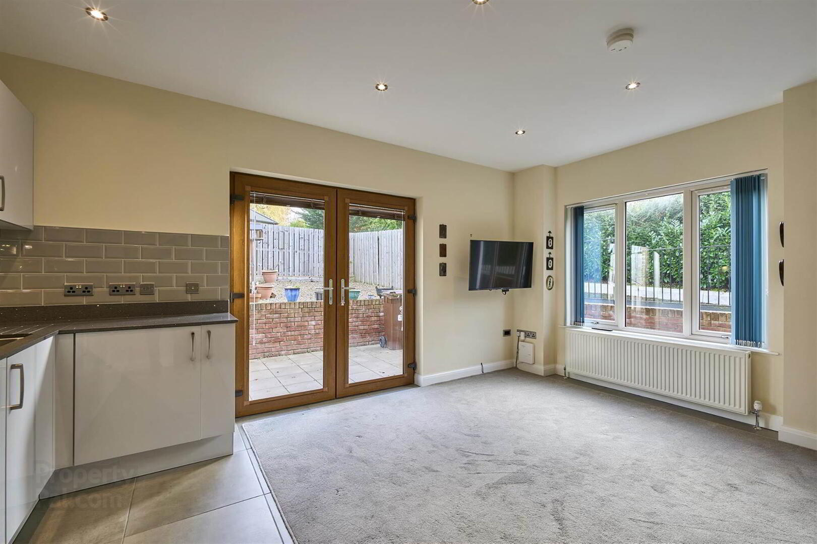 1b Kingsway Drive 5 of 12