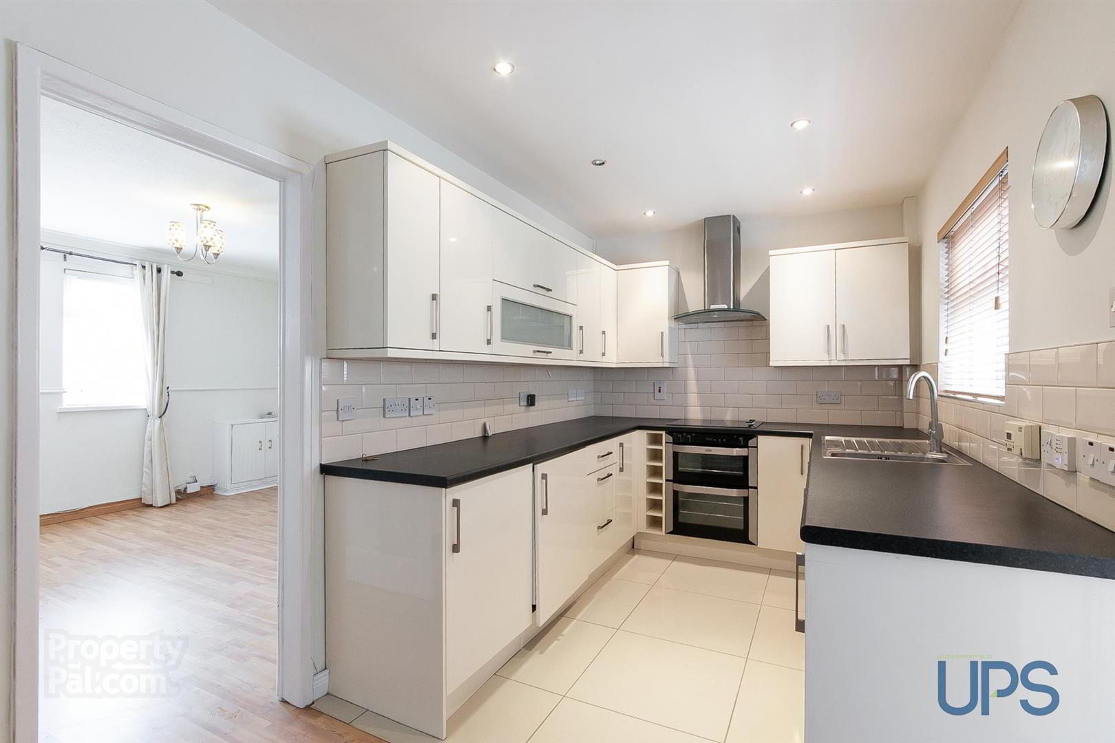 24 St James Place 7 of 20