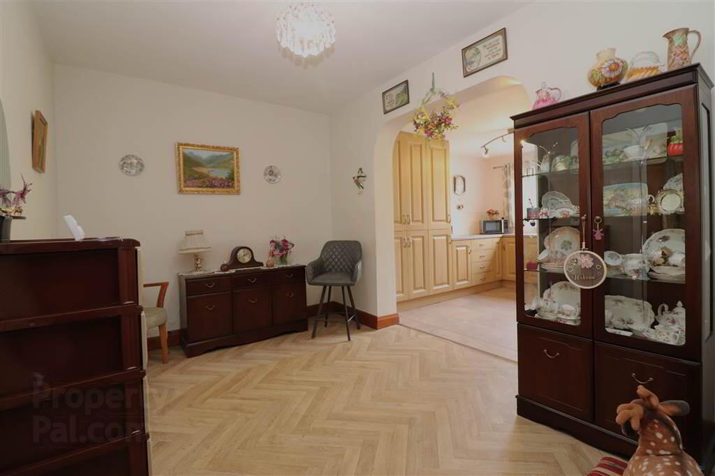 1 Riverside Terrace 4 of 10
