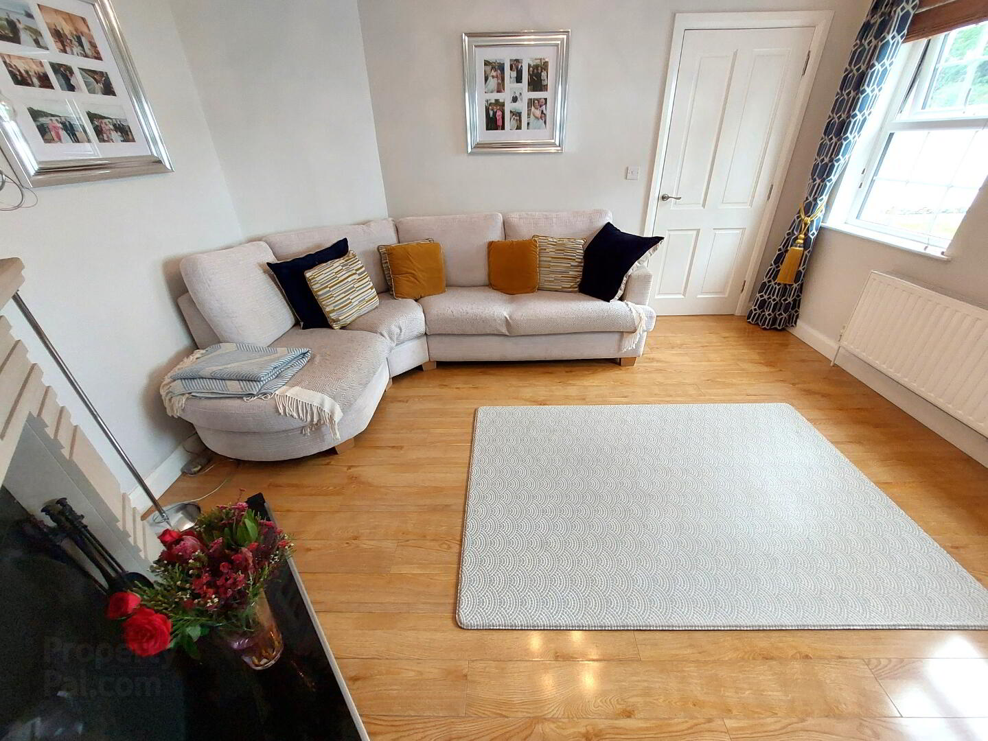 3 Roundhill Mews 4 of 25