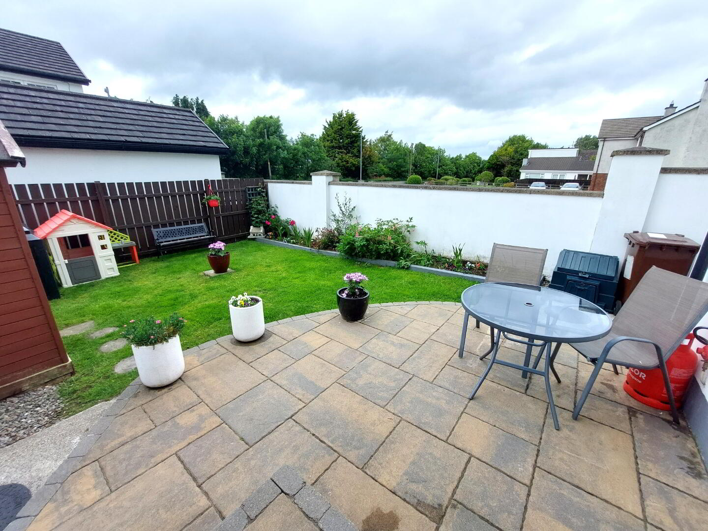3 Roundhill Mews 21 of 25