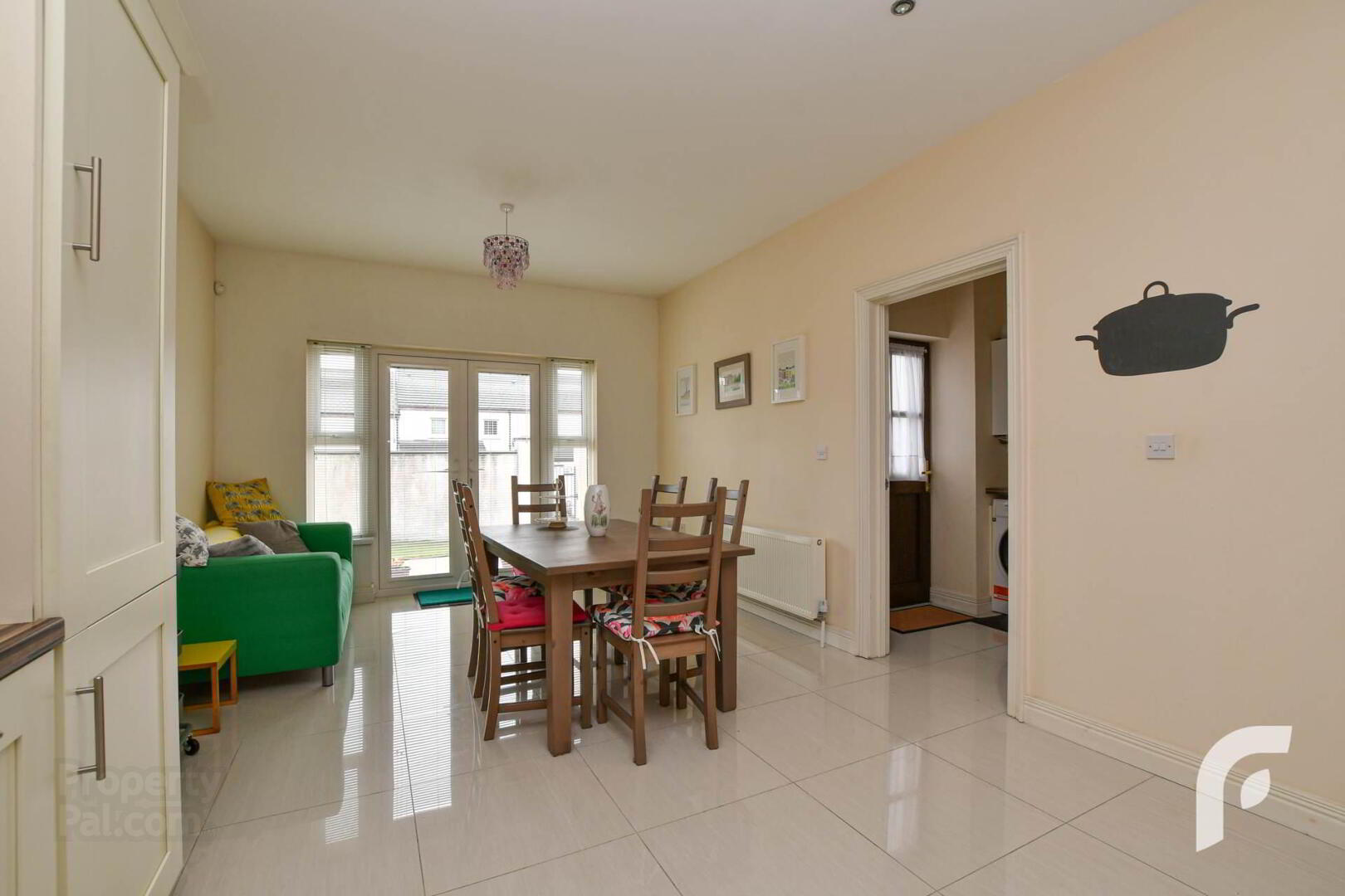 10 Blackrock Mews 15 of 37
