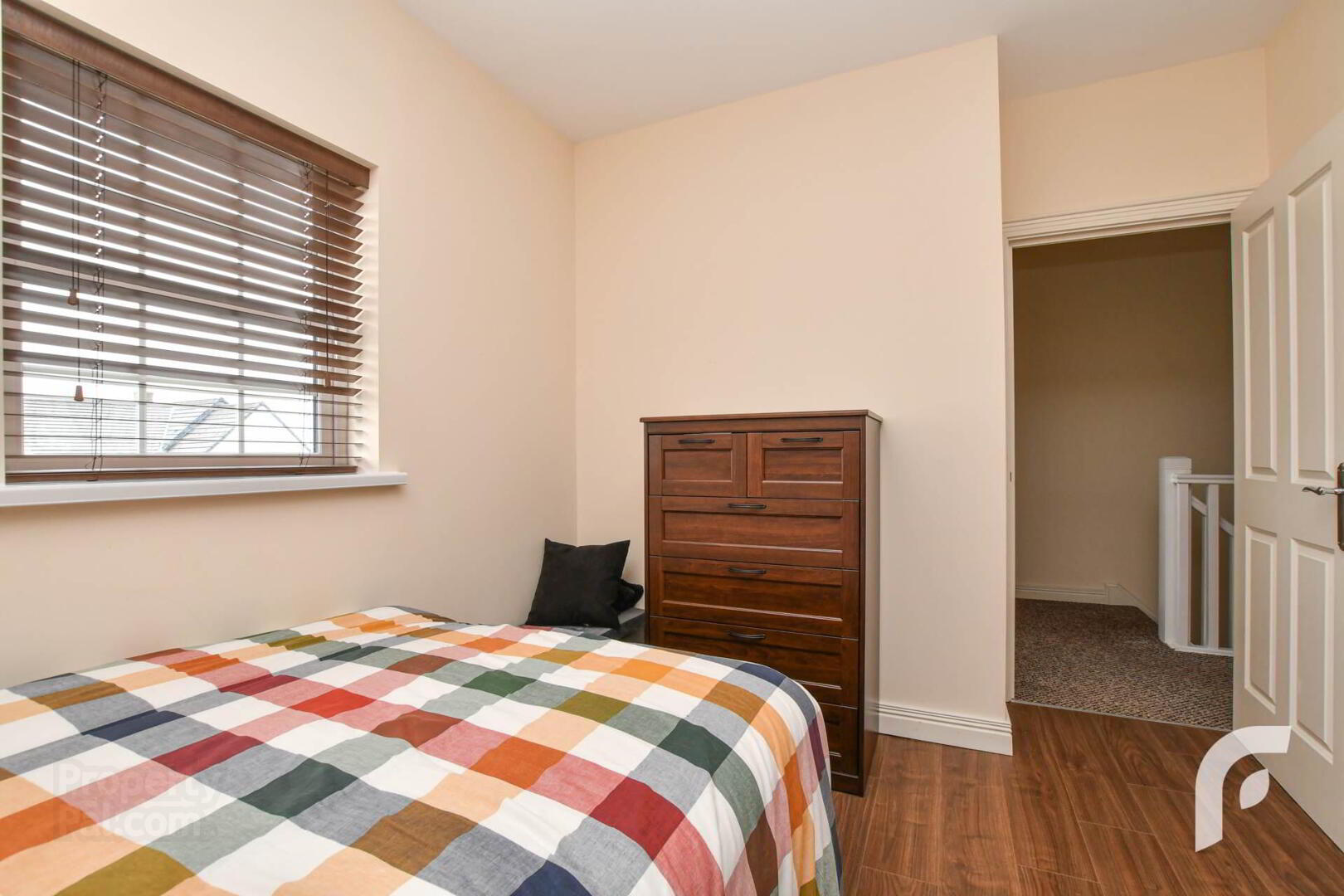 10 Blackrock Mews 23 of 37