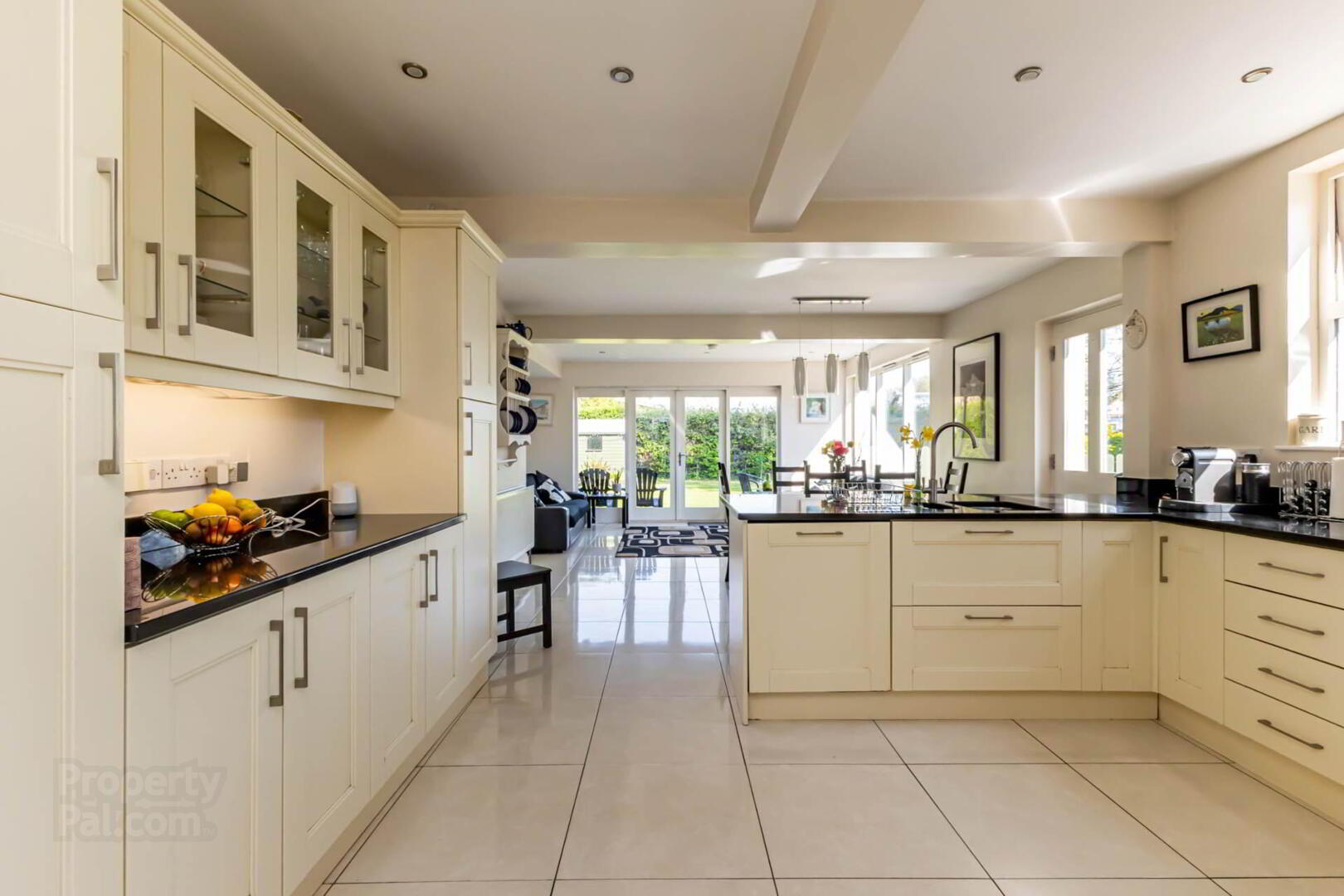 14 Magheralave Road 9 of 32