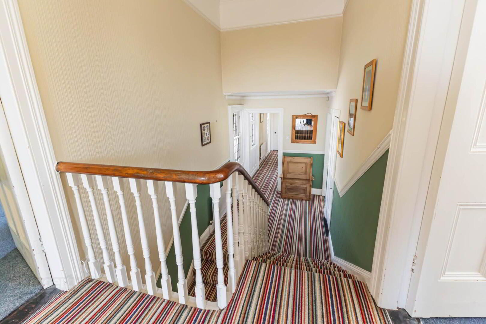 14 Magheralave Road 16 of 32