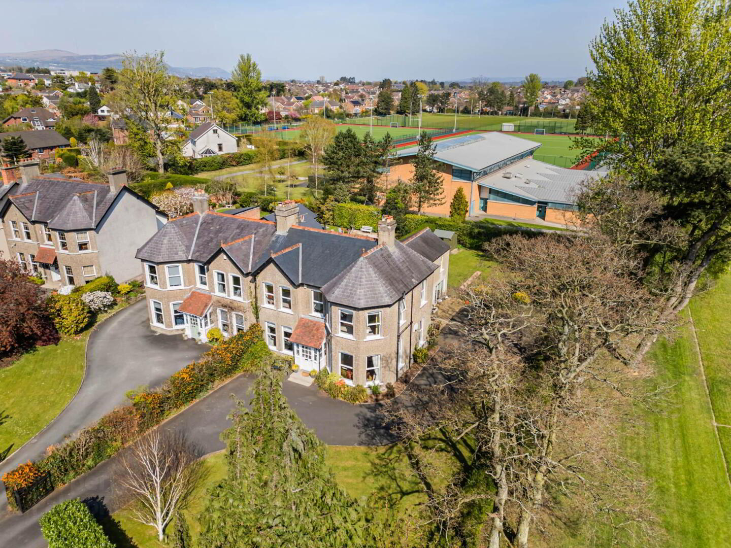 14 Magheralave Road 27 of 32