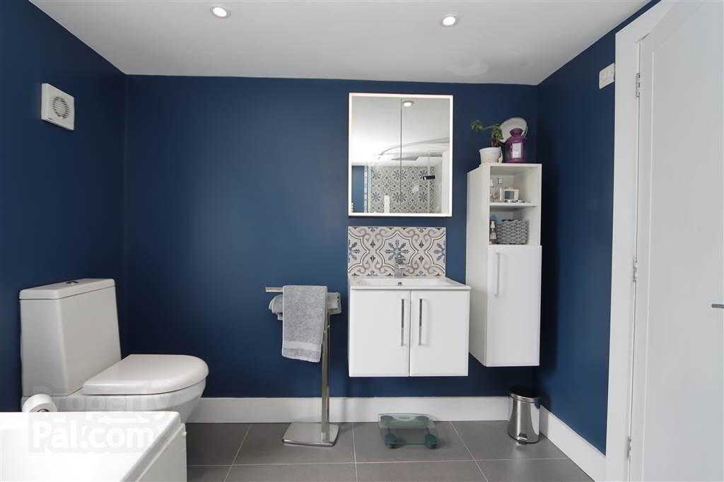 70 Glen Road 26 of 36