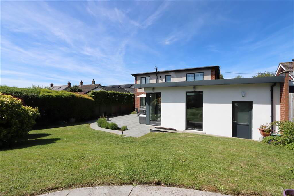 70 Glen Road 34 of 36