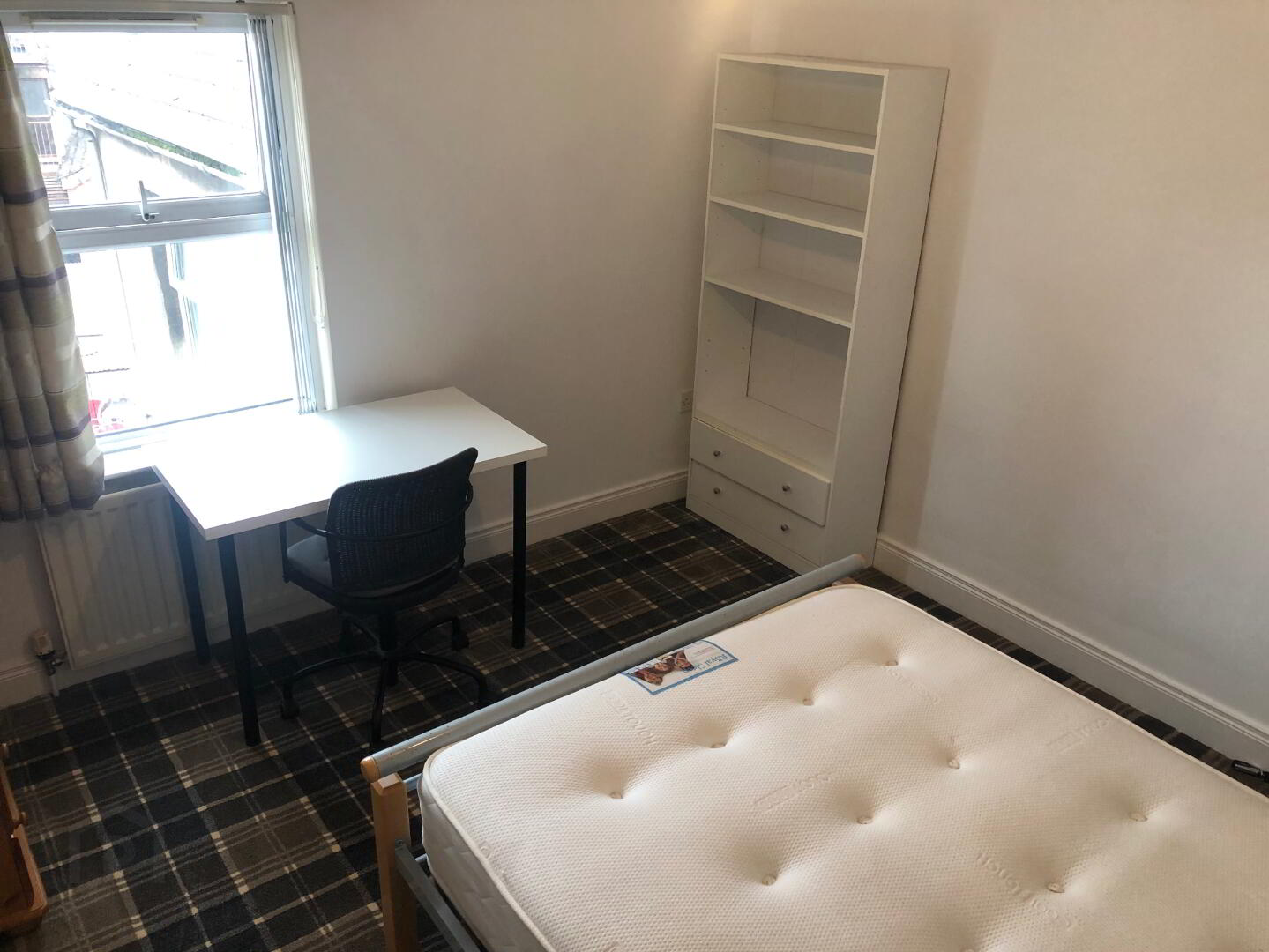 Room 1, Belfast City Centre 6 of 8