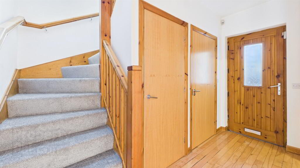 17 Shaftesbury Avenue 9 of 18
