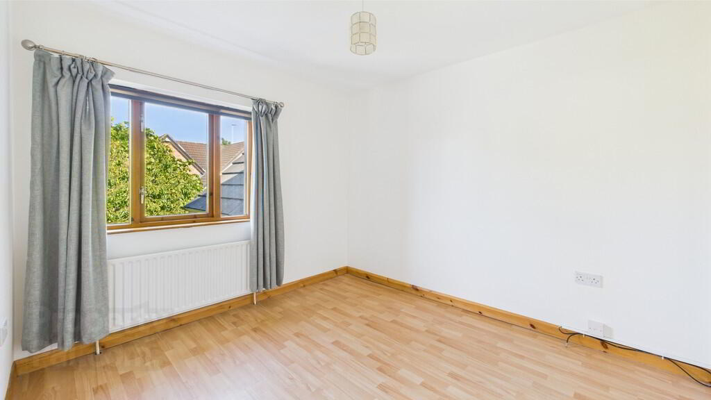 17 Shaftesbury Avenue 13 of 18